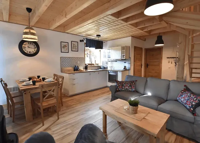 Na Kaszubach 4-1 - Ostoja Bukowo * Borowy Młyn